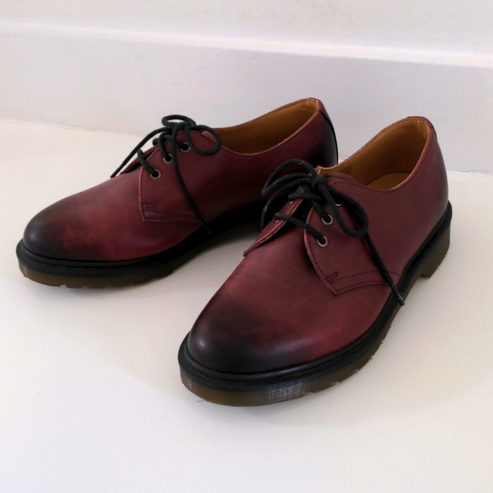 Doc Martins 1461 Antique Temperley Cherry Red Gradient Women’s Size 7 Boots